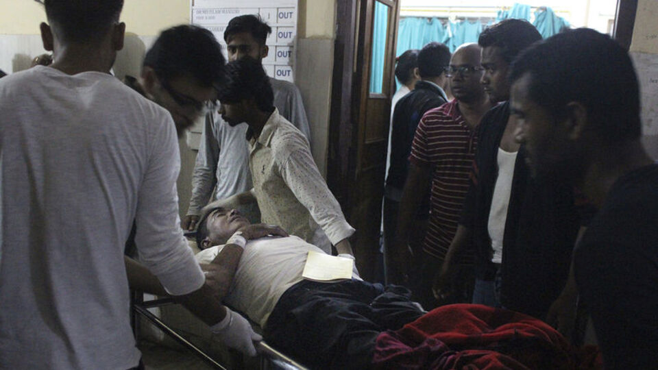 Nepal'i vuran fırtınada ölü sayısı artıyor