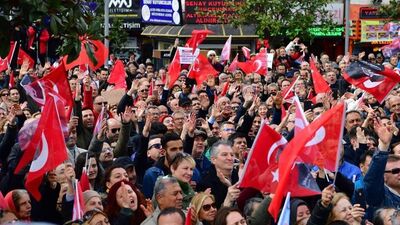 CHP seçmeni 'küskünler'i değil, partiyi tercih etti