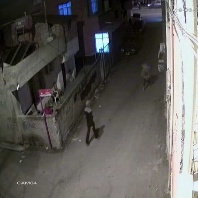 Genç kadın neye uğradığını şaşırdı!