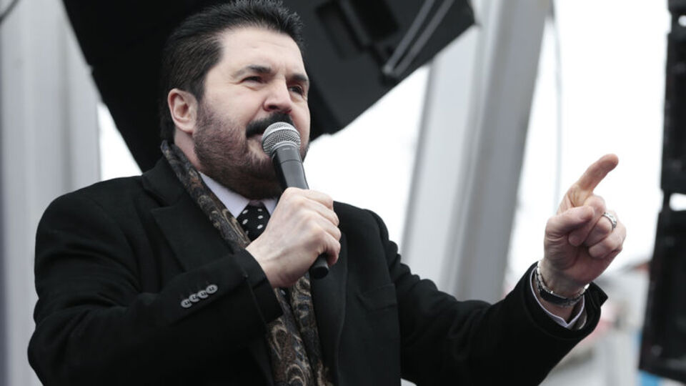 Sayan'dan Cabas'a "Ağrı" cevabı!