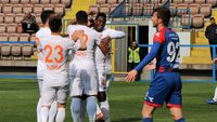Adana 3 hafta sonra galip!