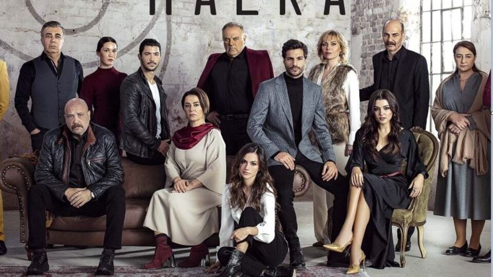 Halka bu akşam yok mu?