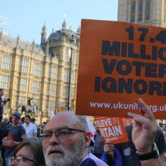 4 Brexit senaryosu daha reddedildi