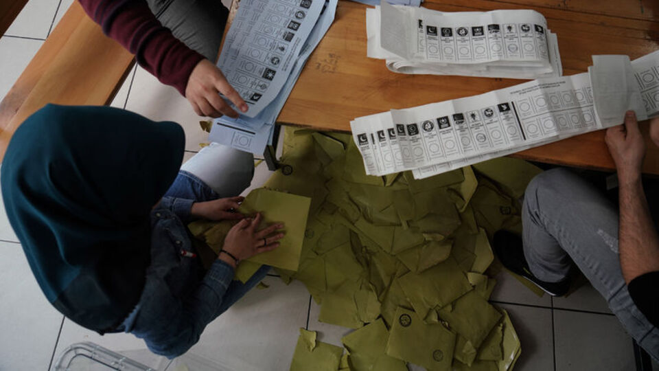 Ankara'nın 11 ilçesinde oylar yeniden sayılacak