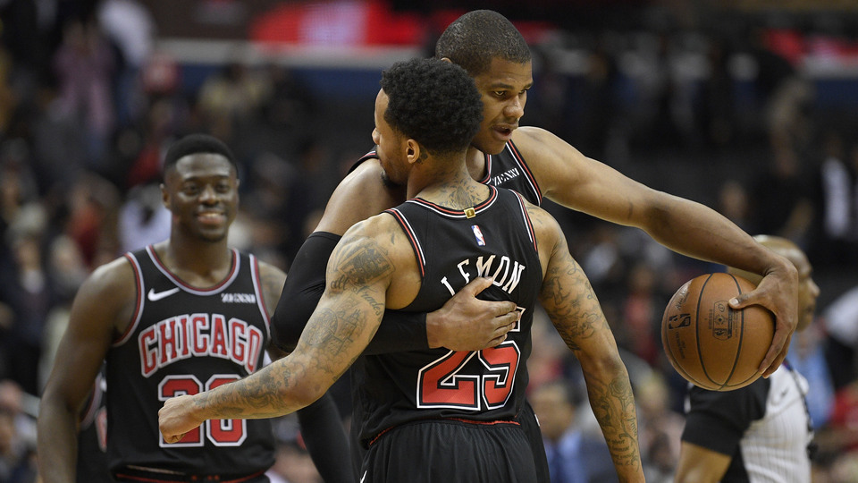 Chicago Bulls son saniyede güldü