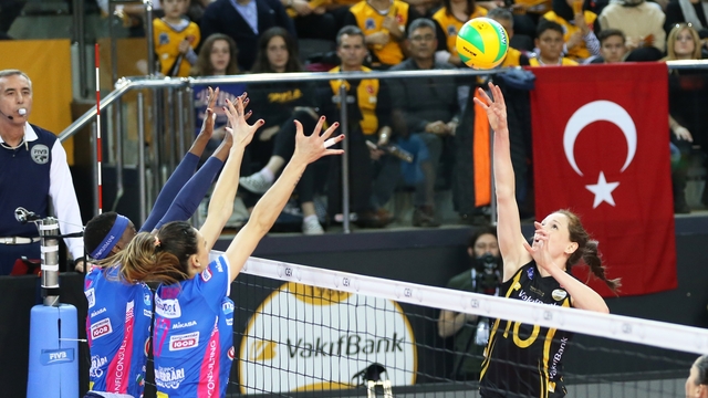 VakıfBank finali zora soktu