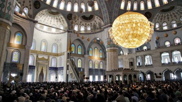 Ankara Cuma namazı saat kaçta?