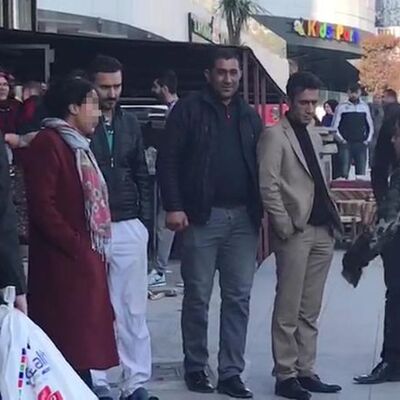 Başka bir kadınla gördüğü erkek arkadaşını bıçakladı