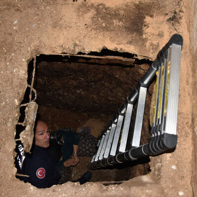 Karısını çukurda buldu şok geçirdi!