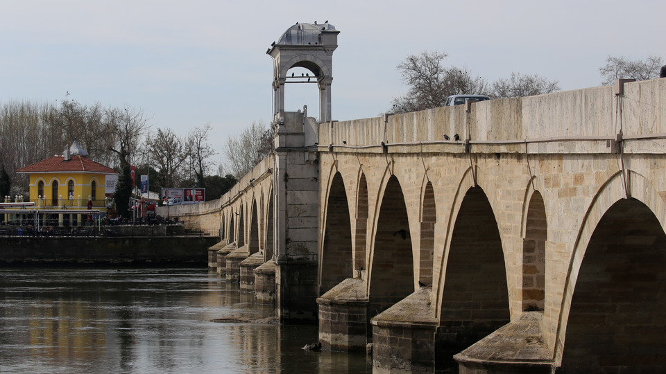 Gizli vefa örneği: Çift başlı ejder figürü