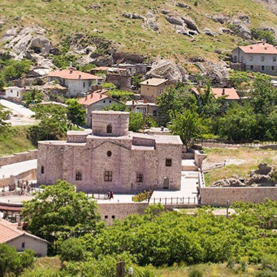 Kimseyle görüşmedi, 2 yeri ziyaret etti