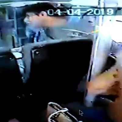 Gazeteciye otobüste taciz!