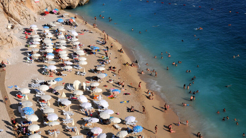 "Türk turizmi bu yıl 45 milyar dolar ciro yapar"