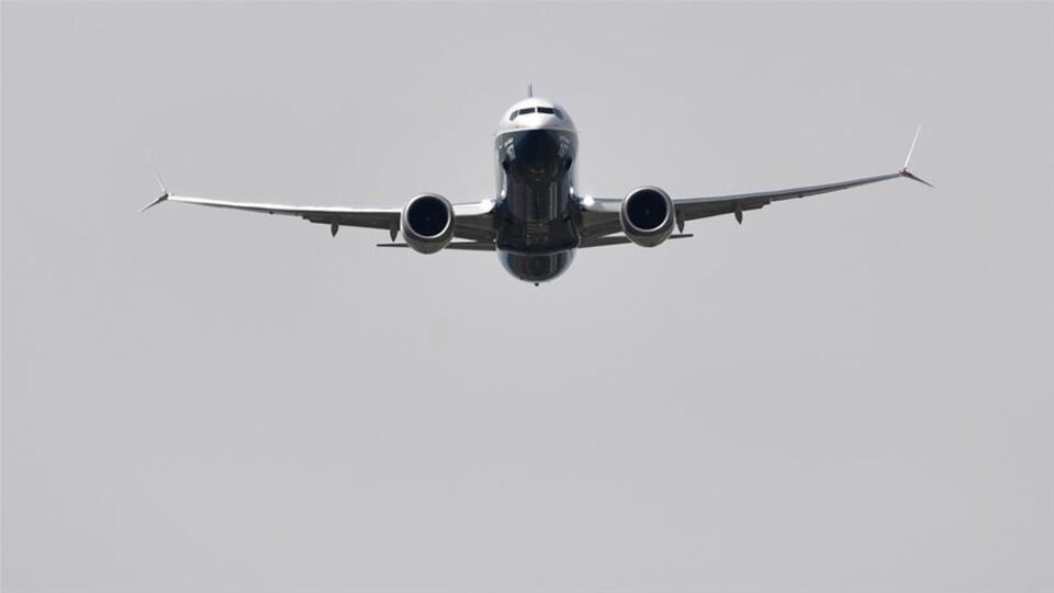 Boeing 737 MAX yolcu uçaklarının üretimini azaltıyor
