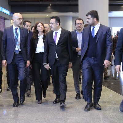 "En az 3 saat önce havalimanına gelin"