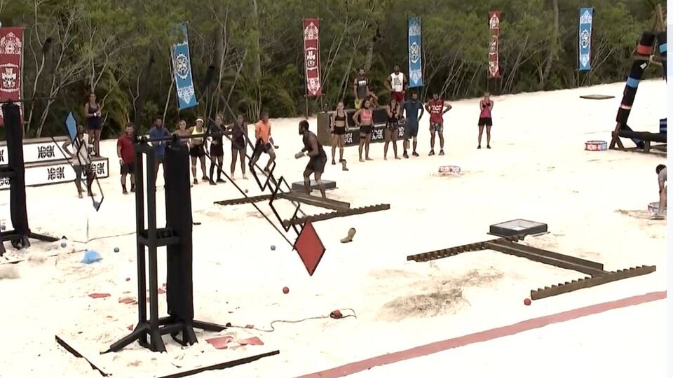 Survivor dokunulmazlık oyununu kim kazandı?