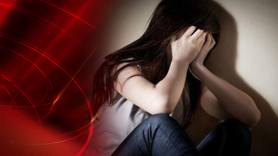 Stajyer öğrencilere iğrenç taciz!