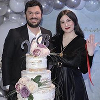 "Ben nişanlandım!"