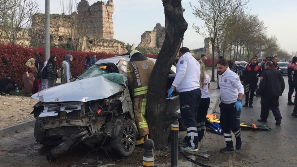 Fatih'te feci kaza! 5 yaralı