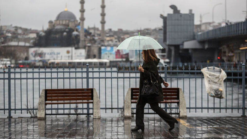 Şemsiyesiz çıkmayın!