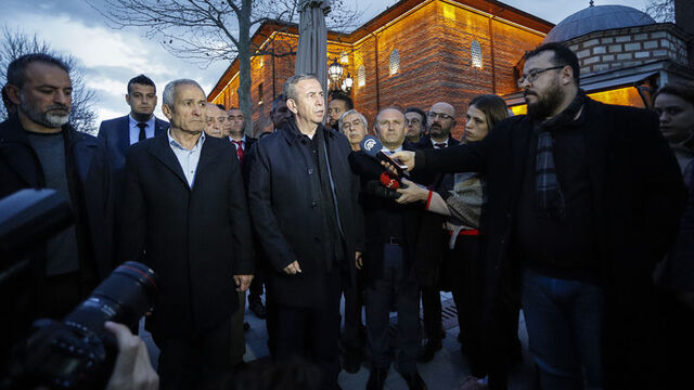Yavaş ve Soyer mazbatalarını aldı