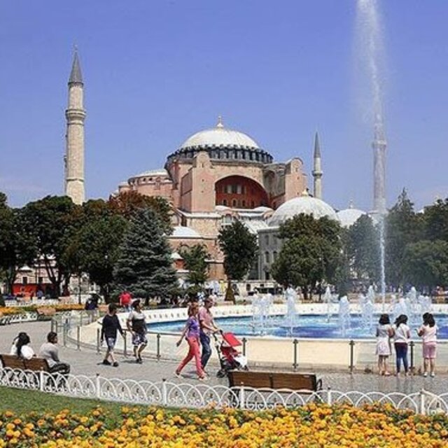 'İstanbul marka kent olmalı'