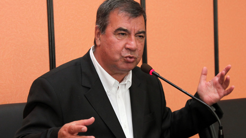 Ünlü gazeteci hayatını kaybetti