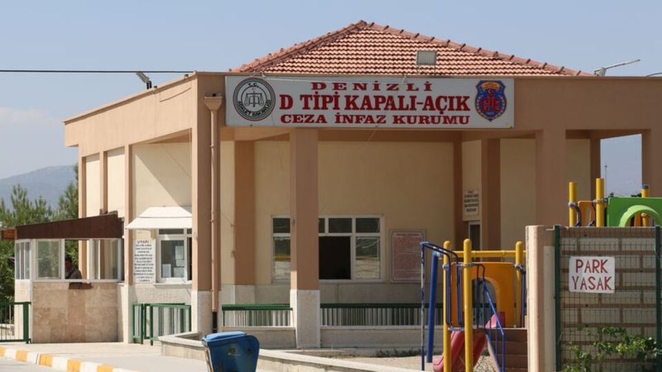 Cinayet sanığı cezaevinde intihar etti