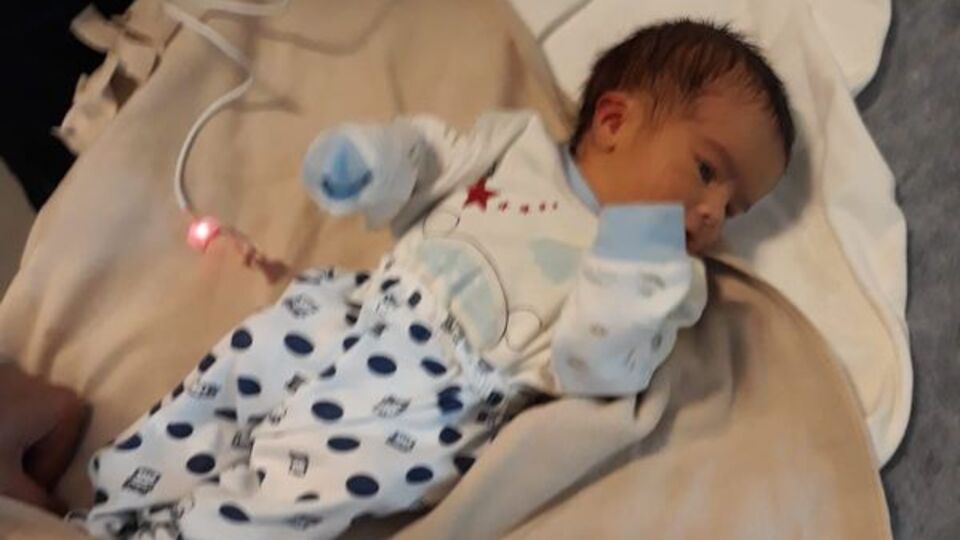 10 günlük bebeği sokağa bıraktılar