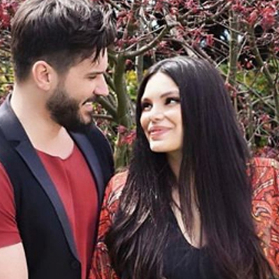 Ünlü çiftten yeni poz