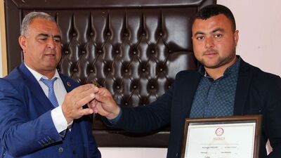 Ölmeyi yasaklayan muhtar mührü oğluna devretti