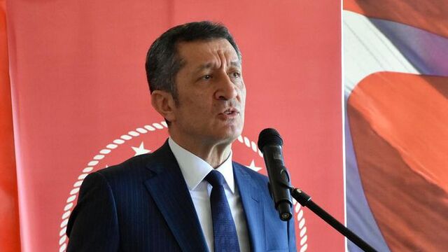 Bakan Selçuk'tan Mavi Balina ve Momo açıklaması!