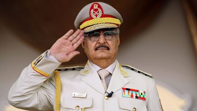 General Halife Hafter: Libya'nın 'yeni Kaddafi'si mi?