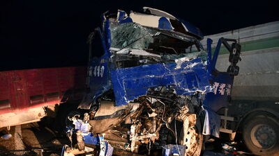 Konya'da kamyon ile TIR çarpıştı