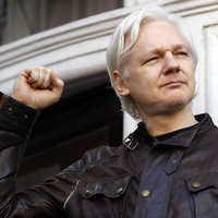 Julian Assange kimdir?