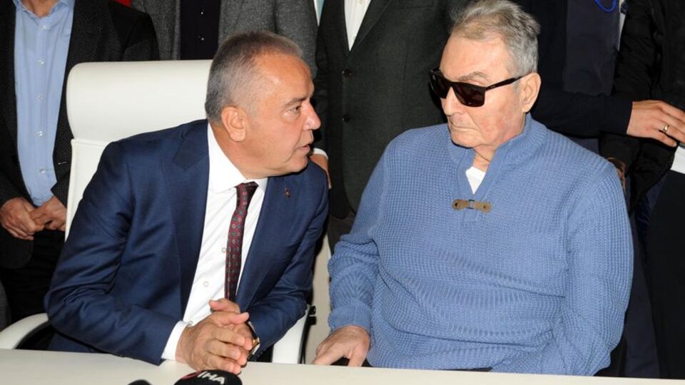 Baykal ilk ziyaretini oraya yaptı