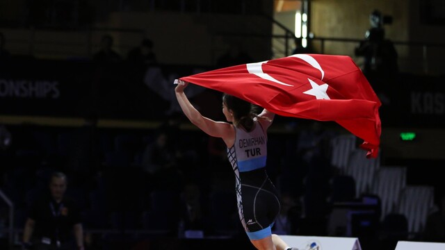 Yasemin Adar, Avrupa şampiyonu!
