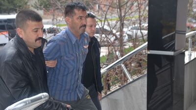 Karısını öldürdü, suçu oğluna attı!