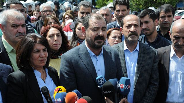 Bağlar'da HDP adayına KHK engeli