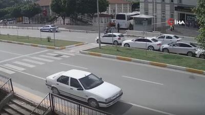 Yayaya yol verdi zincirleme kaza oldu!