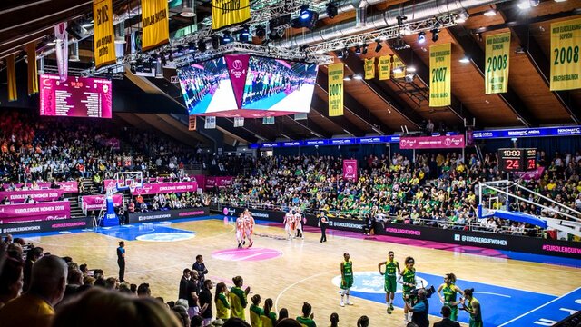 UMMC Ekaterinburg ve Dinamo Kursk finalde!