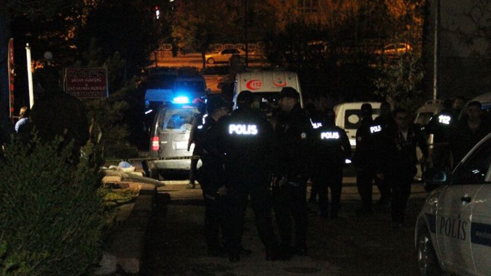 Kuryelerin kavgasında silahlar konuştu