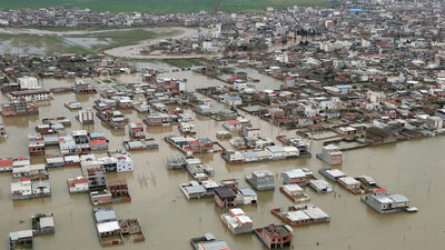 İran'daki selde ölü sayısı 76 oldu!