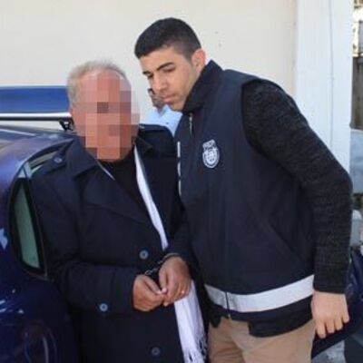 Profesöre, 'cinsel taciz' gözaltısı!