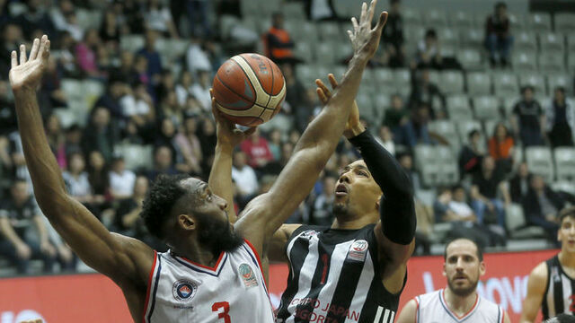 Beşiktaş, Bahçeşehir'i devirdi