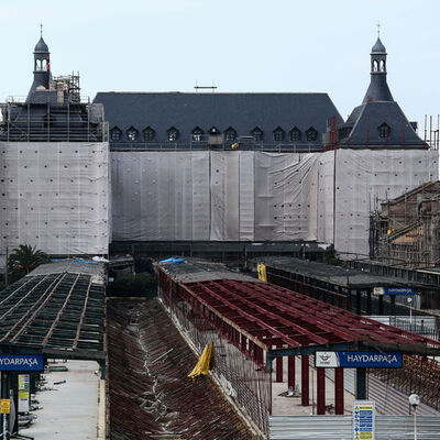 Notre Dame yandı, Haydarpaşa'daki işçiler uyarıldı!