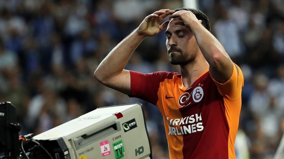 Bir kez daha özür diledi