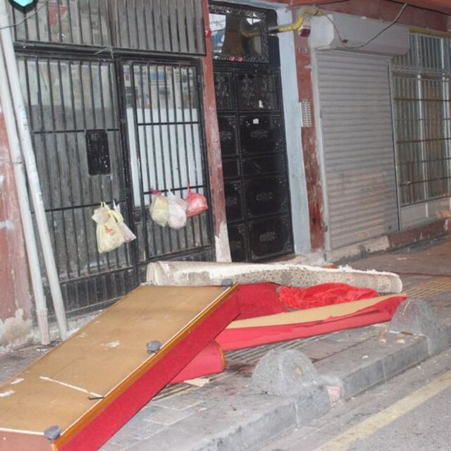 Kendini yakan genç, hayatını kaybetti