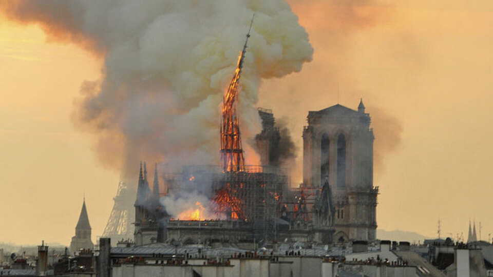 Yangın kitap satışlarını artırdı