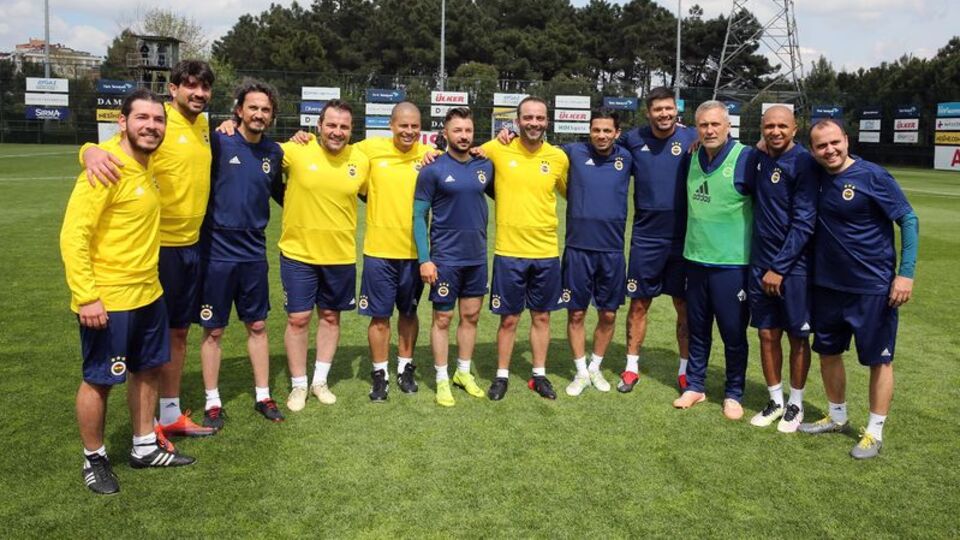 Fenerbahçeli eski futbolcular maç yaptı